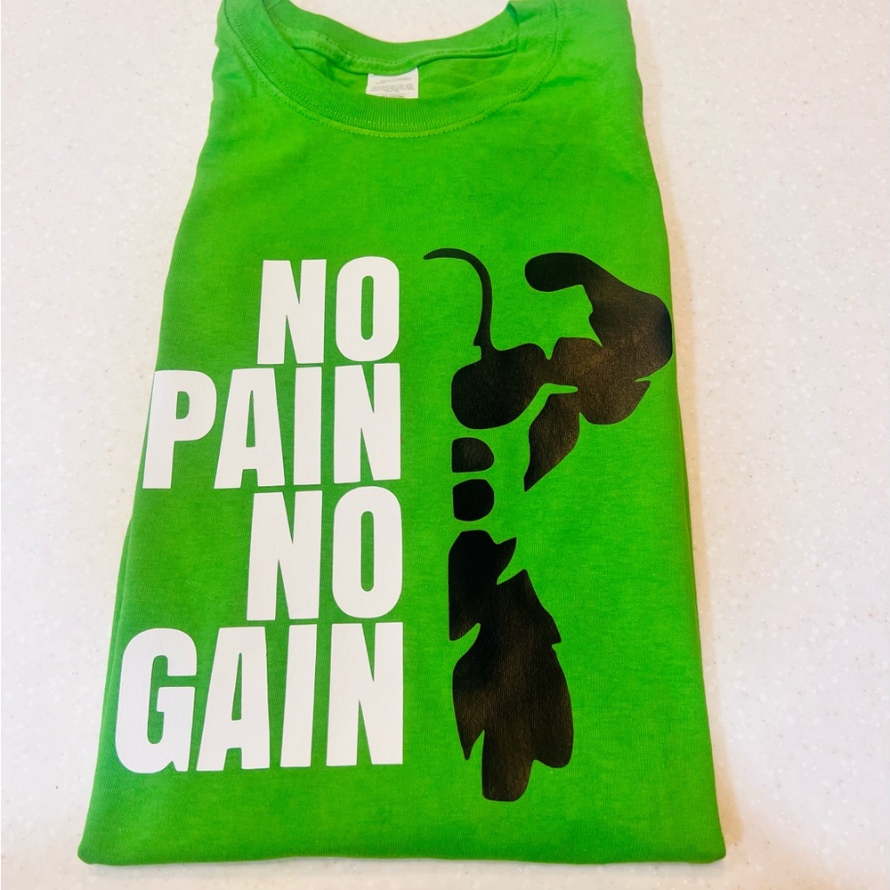 No pain no gain tee by Undefeated Energy!